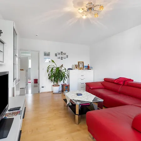 Helle, Ruhige Dachwohnung Eningen unter Achalm Exterior foto